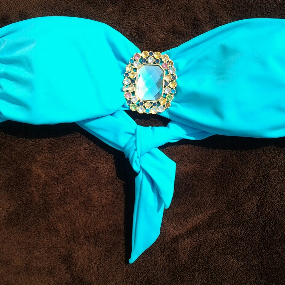 Victoria Secret swimwear top size medium.